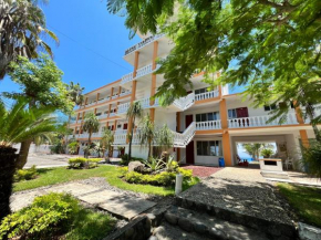 Гостиница Hotel de Alba  Монте Гордо